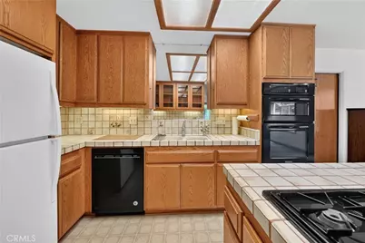 1288 Londonderry Street, Costa Mesa, CA 92626 - Photo 23
