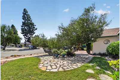 1288 Londonderry Street, Costa Mesa, CA 92626 - Photo 7