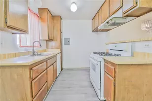 15927 Santa Ana Ave, Bellflower, CA 90706 - Photo 13