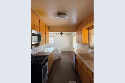 2608 Blackstone Court, Bakersfield, CA 93304 - Photo 5