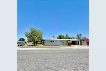 2608 Blackstone Court, Bakersfield, CA 93304 - Photo 3