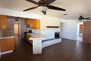 2608 Blackstone Ct, Bakersfield, CA 93304 - Photo 7