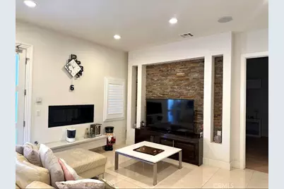 646 S Courson Drive, Anaheim, CA 92804 - Photo 31