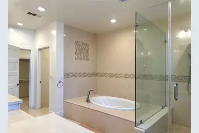 646 S Courson Drive, Anaheim, CA 92804 - Photo 29