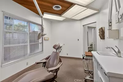 249 Redondo Avenue, Long Beach, CA 90803 - Photo 29