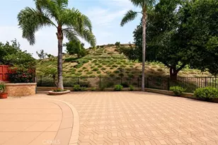 2930 Eagles Claw, Thousand Oaks, CA 91362 - Photo 45