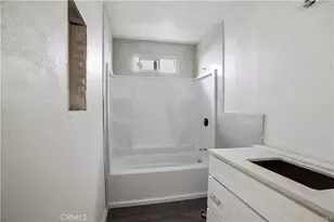 1003 W Myrtle St, Santa Ana, CA 92703 - Photo 23