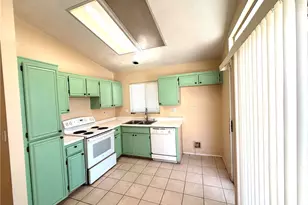 31102 Shicali Ct, Temecula, CA 92592 - Photo 3