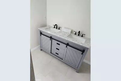 1835 W 82nd Street, Los Angeles, CA 90047 - Photo 15