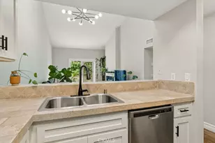645 Chestnut Ave, Long Beach, CA 90802 - Photo 9