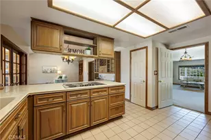 10542 Park Villa Cir, Villa Park, CA 92861 - Photo 11