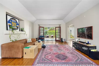 249 Loma Avenue, Long Beach, CA 90803 - Photo 3