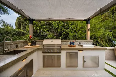 683 Vista Bonita, Newport Beach, CA 92660 - Photo 31