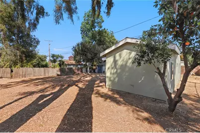 8905 Arrington Avenue, Downey, CA 90240 - Photo 27