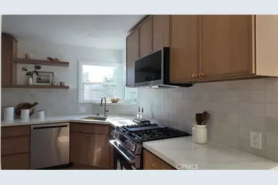 13201 Glasgow, Hawthorne, CA 90250 - Photo 3