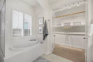 8040 Corte Sasafras, Carlsbad, CA 92009 - Photo 17