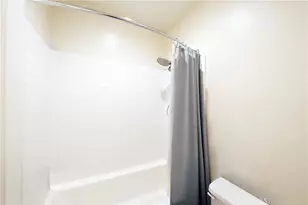 2728 W Ball Rd, Anaheim, CA 92804 - Photo 23