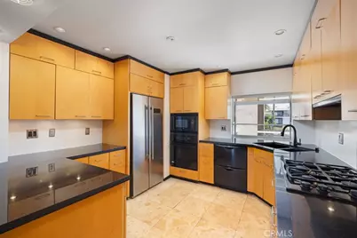 2604 E 20th Street #305, Signal Hill, CA 90755 - Photo 7