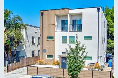 715 W 47th Street, Los Angeles, CA 90037 - Photo 1