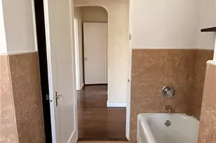 1293 S Cochran Ave, Los Angeles, CA 90019 - Photo 21
