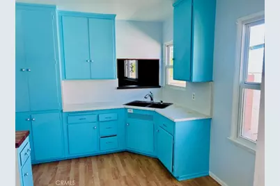 1073 E Plymouth Street, Long Beach, CA 90805 - Photo 5