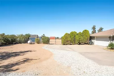 13980 Mission, Hesperia, CA 92344 - Photo 45