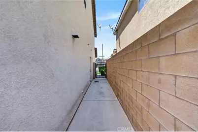 7491 Bear Creek, Fontana, CA 92336 - Photo 45