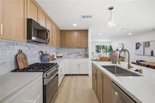 1098 E Ridgewood, Long Beach, CA 90807 - Photo 11