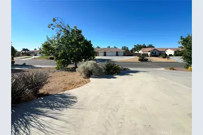 20284 Majestic Drive, Apple Valley, CA 92308 - Photo 7