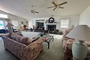 20284 Majestic Dr, Apple Valley, CA 92308 - Photo 9