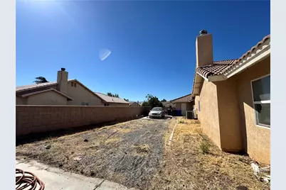 20284 Majestic Drive, Apple Valley, CA 92308 - Photo 29