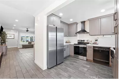 1107 West Memory Lane #8C, Santa Ana, CA 92706 - Photo 15