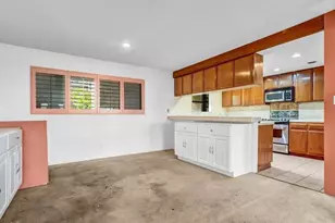 2298 Rose, Signal Hill, CA 90755 - Photo 11