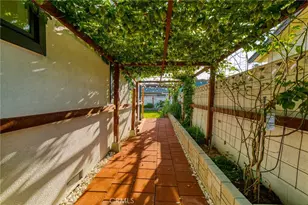 417 S Camellia St, Anaheim, CA 92804 - Photo 61