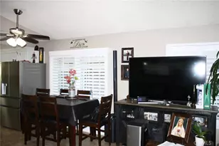 187 Mistletoe Dr, Corona, CA 92879 - Photo 25