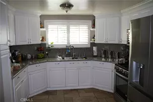 187 Mistletoe Dr, Corona, CA 92879 - Photo 19