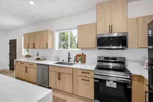 16623 Lake Ave, Paramount, CA 90723 - Photo 3