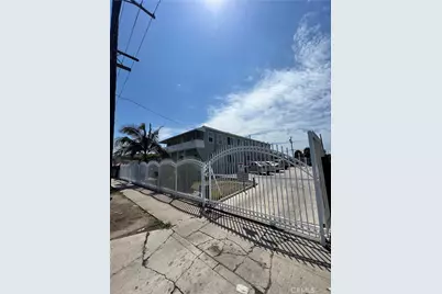 714 E 108th, Los Angeles, CA 90059 - Photo 3
