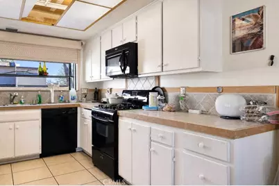 2514 N Tustin #E, Santa Ana, CA 92705 - Photo 9
