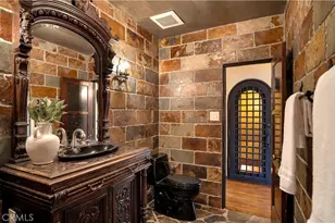 2510 N Park Blvd, Santa Ana, CA 92706 - Photo 35
