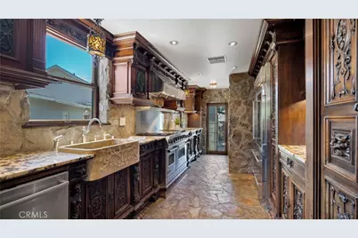 2510 N Park Boulevard, Santa Ana, CA 92706 - Photo 41