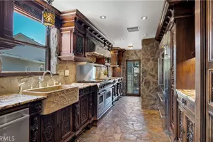 2510 N Park Blvd, Santa Ana, CA 92706 - Photo 41