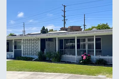 14001 Thunderbird Dr., M2-4J, Seal Beach, CA 90740 - Photo 1