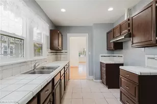 3650 7th Ave, Los Angeles, CA 90018 - Photo 11