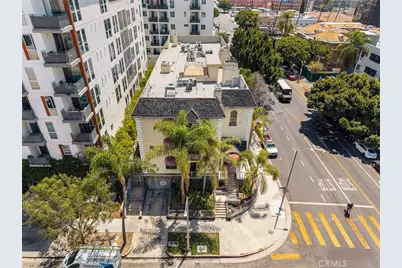 698 S Berendo #206, Los Angeles, CA 90005 - Photo 25