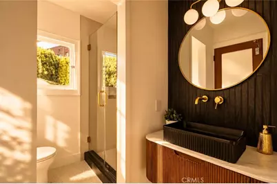 616 Lillian Way, Los Angeles, CA 90004 - Photo 29