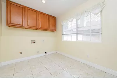 10530 Newville Avenue, Downey, CA 90241 - Photo 15