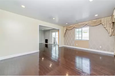 10530 Newville Avenue, Downey, CA 90241 - Photo 7