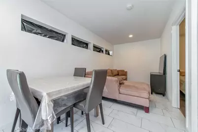 10530 Newville Avenue, Downey, CA 90241 - Photo 25