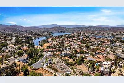 30264 White Wake, Canyon Lake, CA 92587 - Photo 55